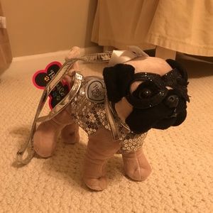 Poochie & Co. Pug silver sequin plush purse with mask